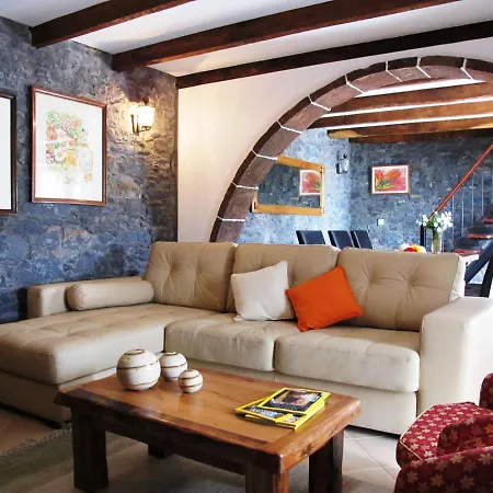 Casa Dos Serroes